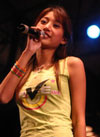 Taengmo sings karaoke