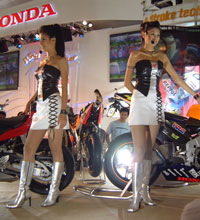 Hottie Thai models at Honda