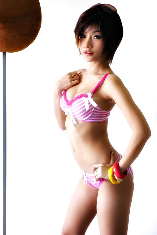 Thai model Tokyo with short hair