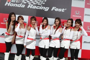 Thai race queens